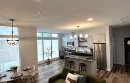 Beachview getaway at the New Carlyle 306 on the Main strip in Grand Bend