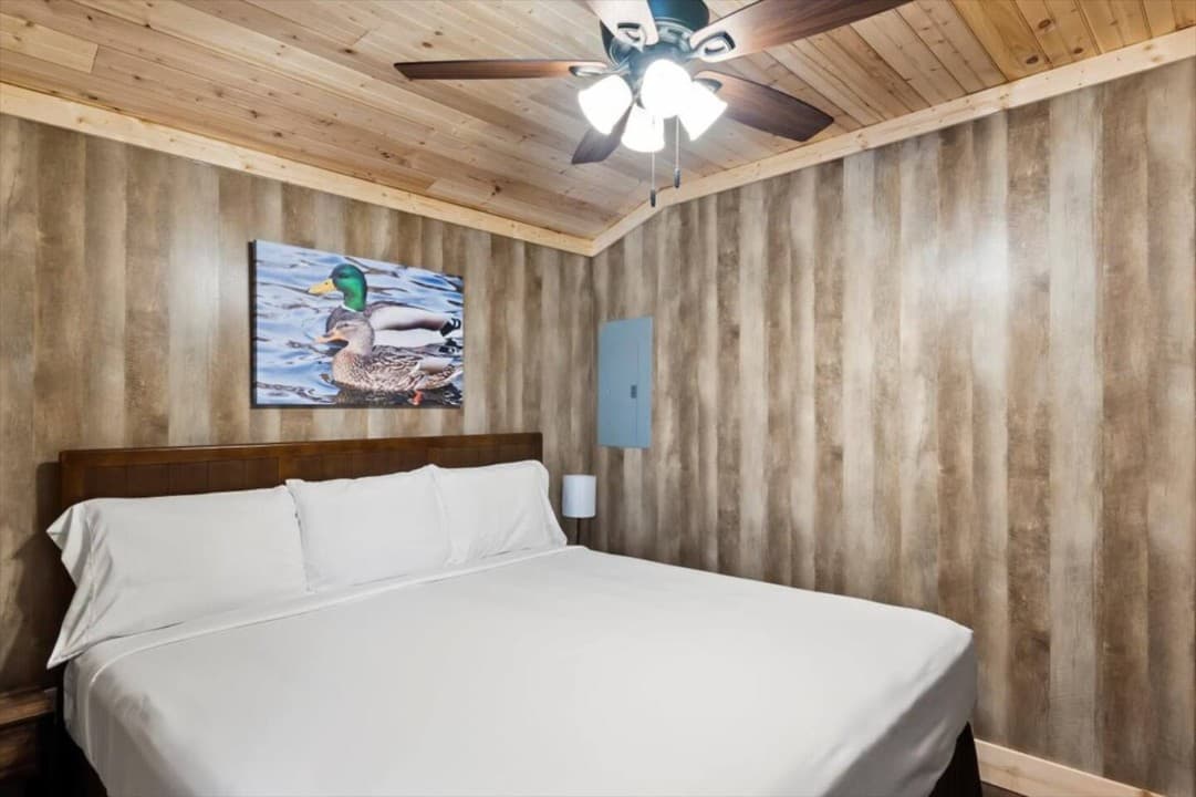 Serendipity Cabins - Lucky Duck