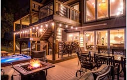 Dunes Nat’l Park, HotTub, Sauna, Firepit, Foosball