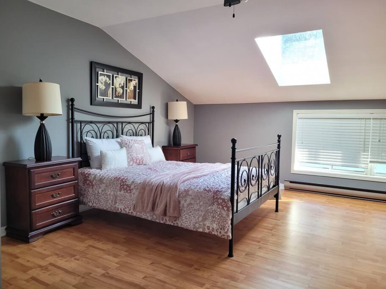 Large bedroom #2