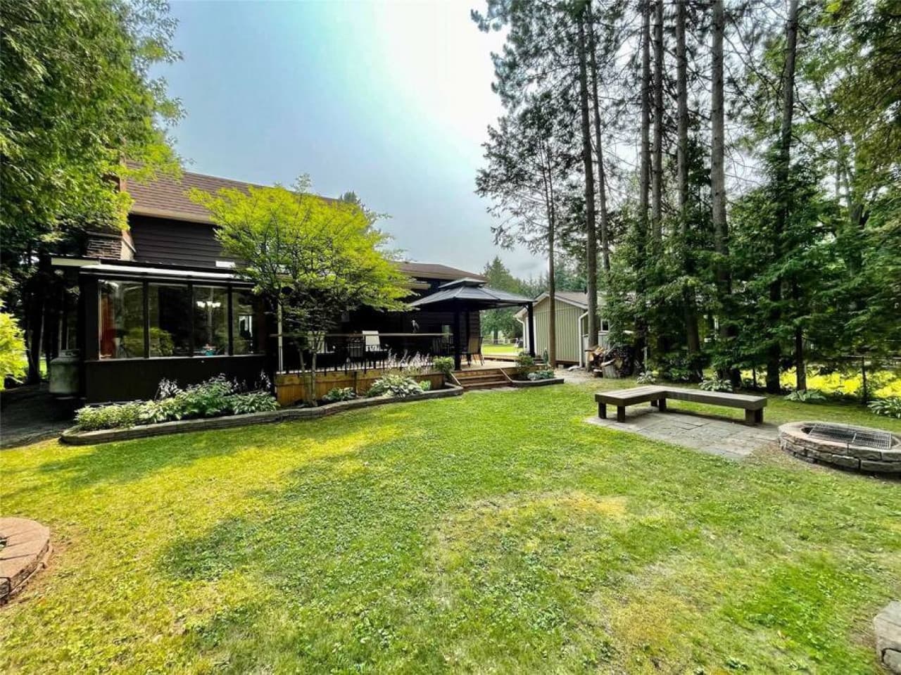 Outdoor firepit