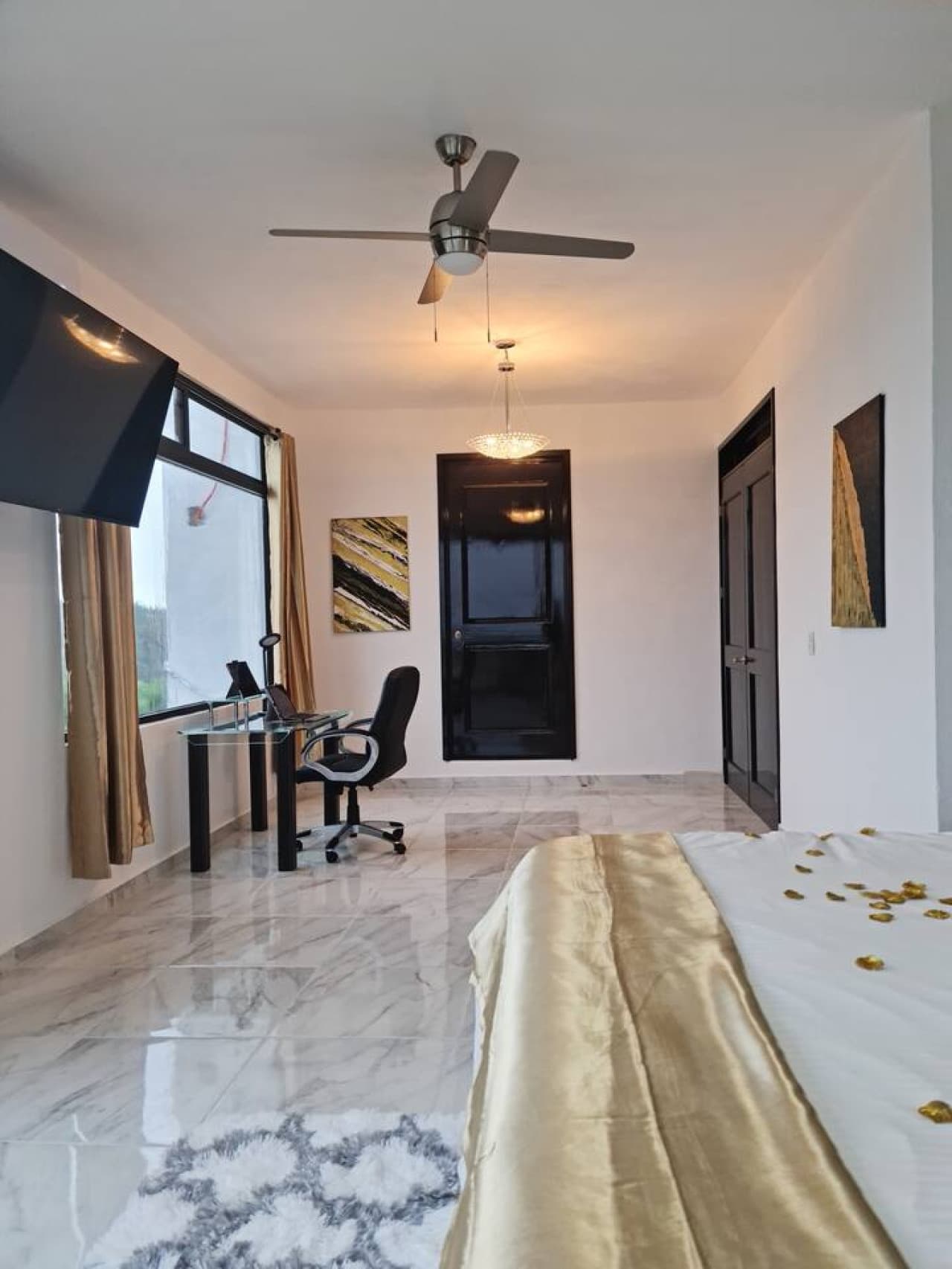 Master  Bedroom