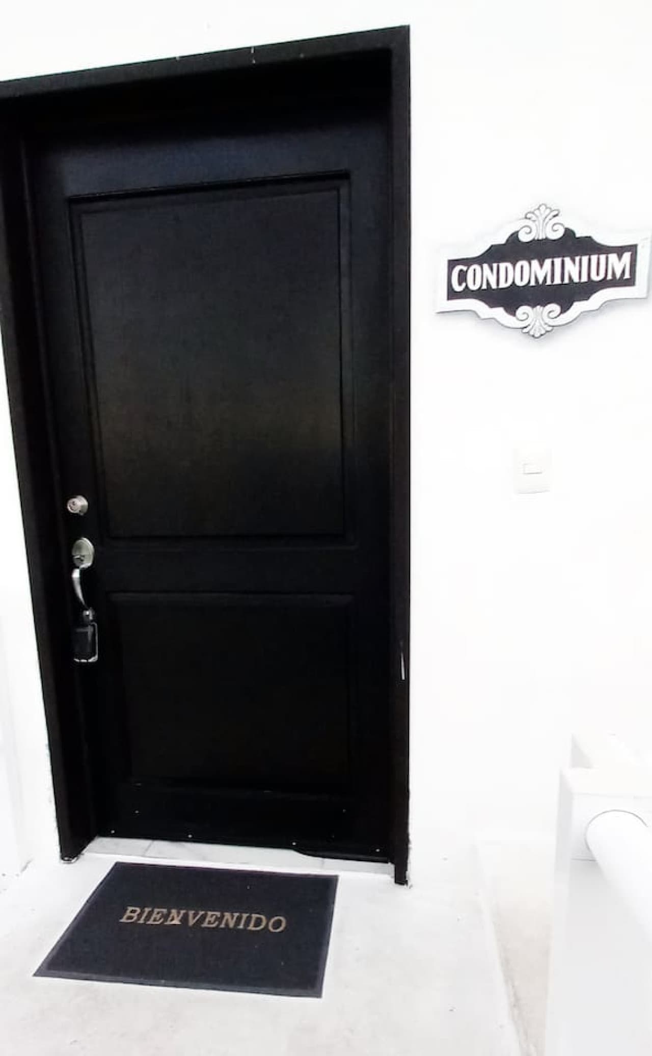 Condo Entrance Waiting For YOU