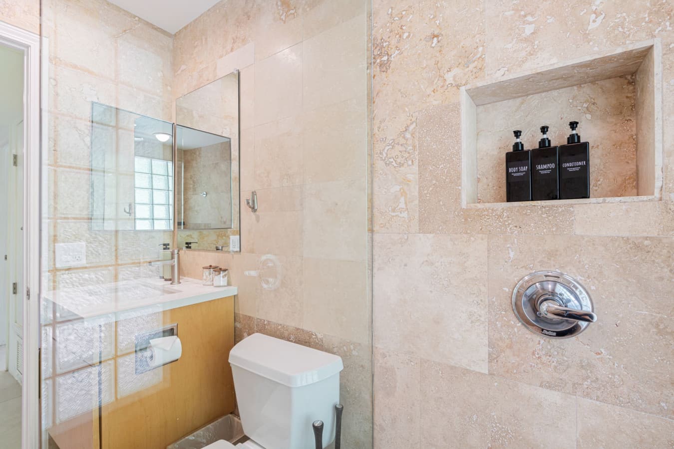 10-web-or-mls-Cerritos_010.jpg