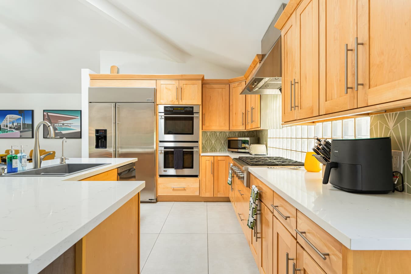 70-web-or-mls-Cerritos_070.jpg
