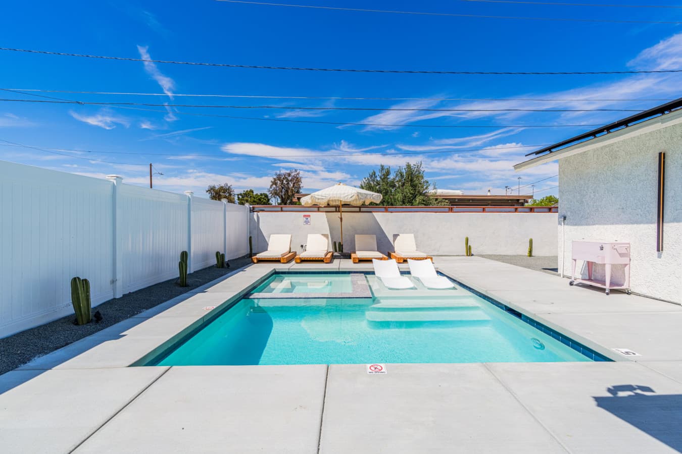 49-web-or-mls-CA_504Sunview_049.jpg