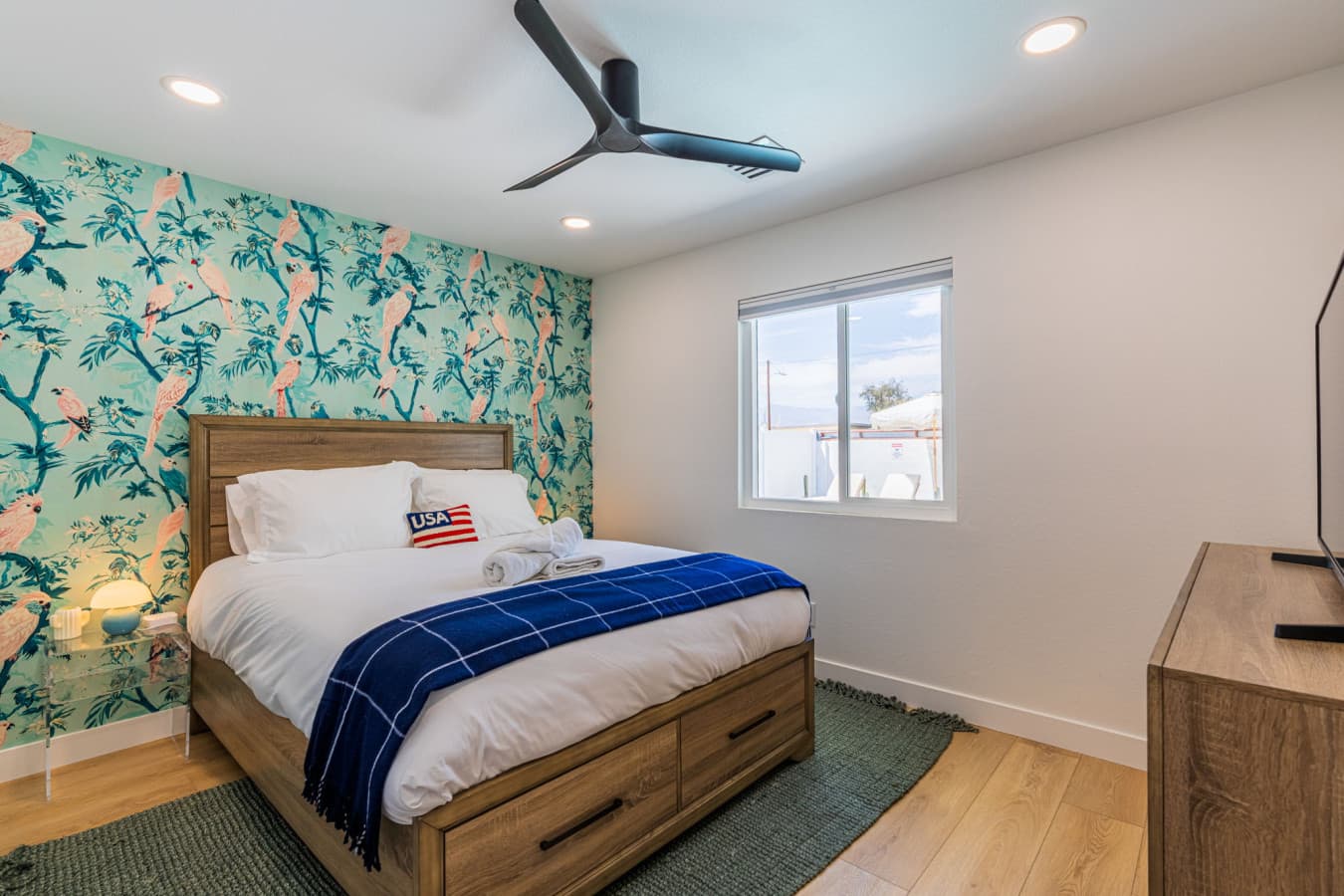 35-web-or-mls-CA_504Sunview_035.jpg