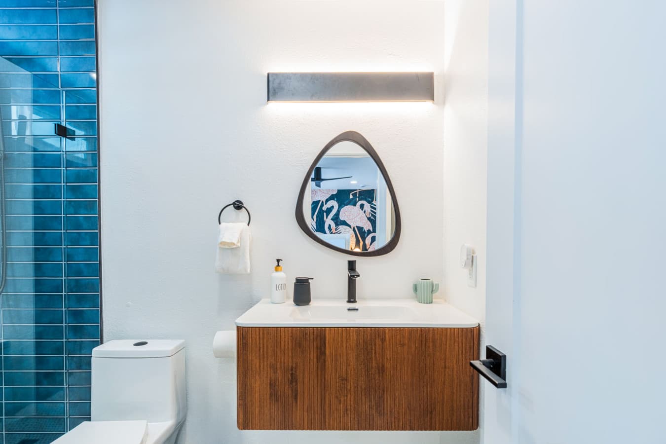 2-web-or-mls-CA_504Sunview_002.jpg