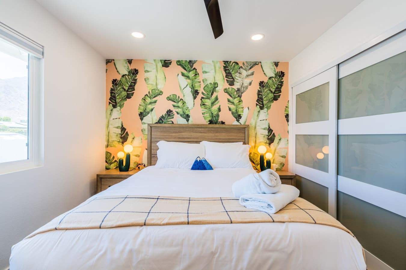 33-web-or-mls-CA_504Sunview_033.jpg