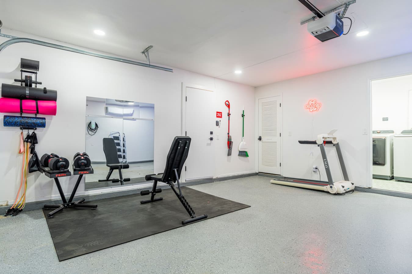 17-web-or-mls-CA_504Sunview_017.jpg