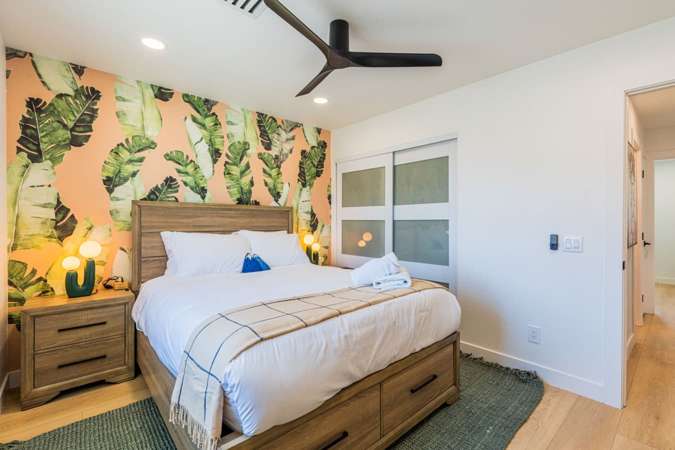 34-web-or-mls-CA_504Sunview_034.jpg