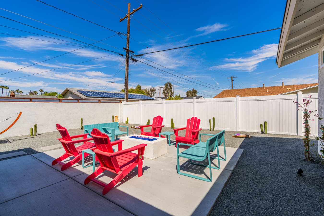 10-web-or-mls-CA_504Sunview_010.jpg