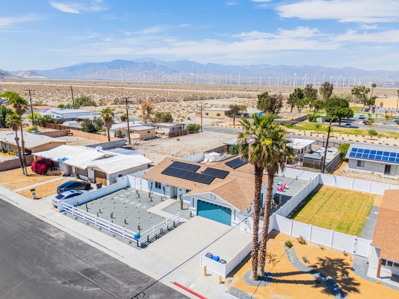 20-web-or-mls-CA_504Sunview_020.jpg