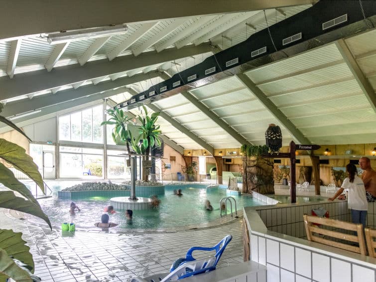 Pool Indoor
