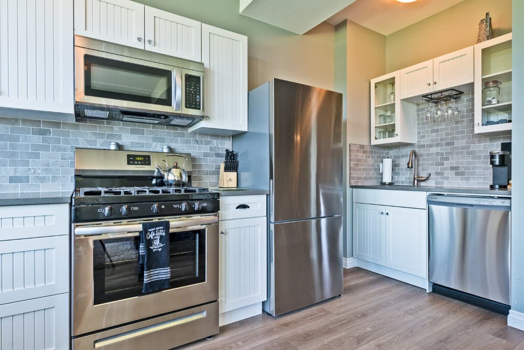 Sparrow’s Haven Garden Suite 202