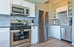 Sparrow’s Haven Garden Suite 202