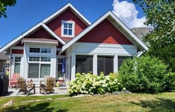 Beachy Vino Cottage #125