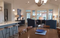 4 bedroom house walking distance to pools - #4