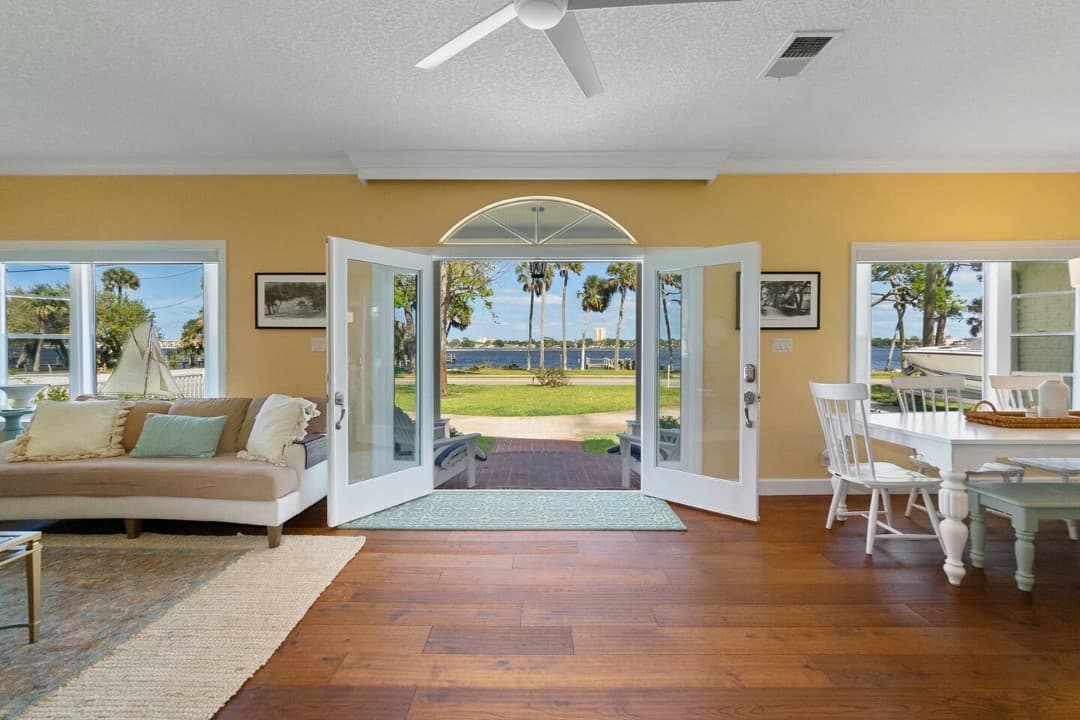 Waterfront 4 Bed House Daytona Beach FL 