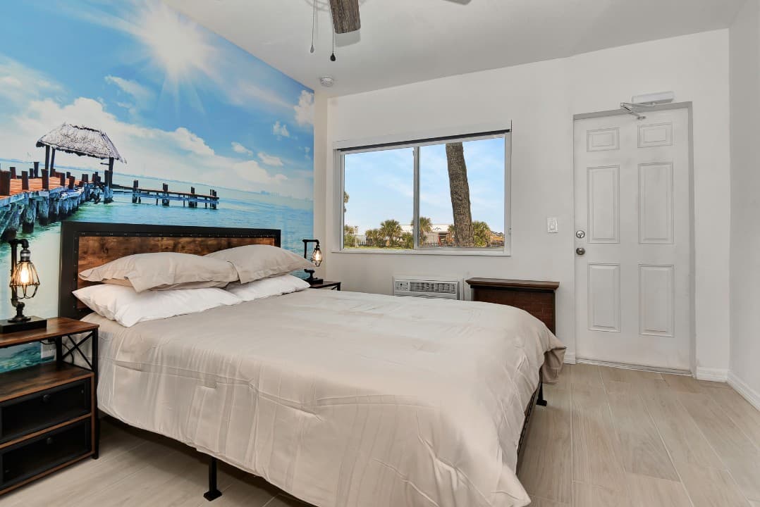 Cozy Studio Suite Near Beach w/ Kitchenette #5