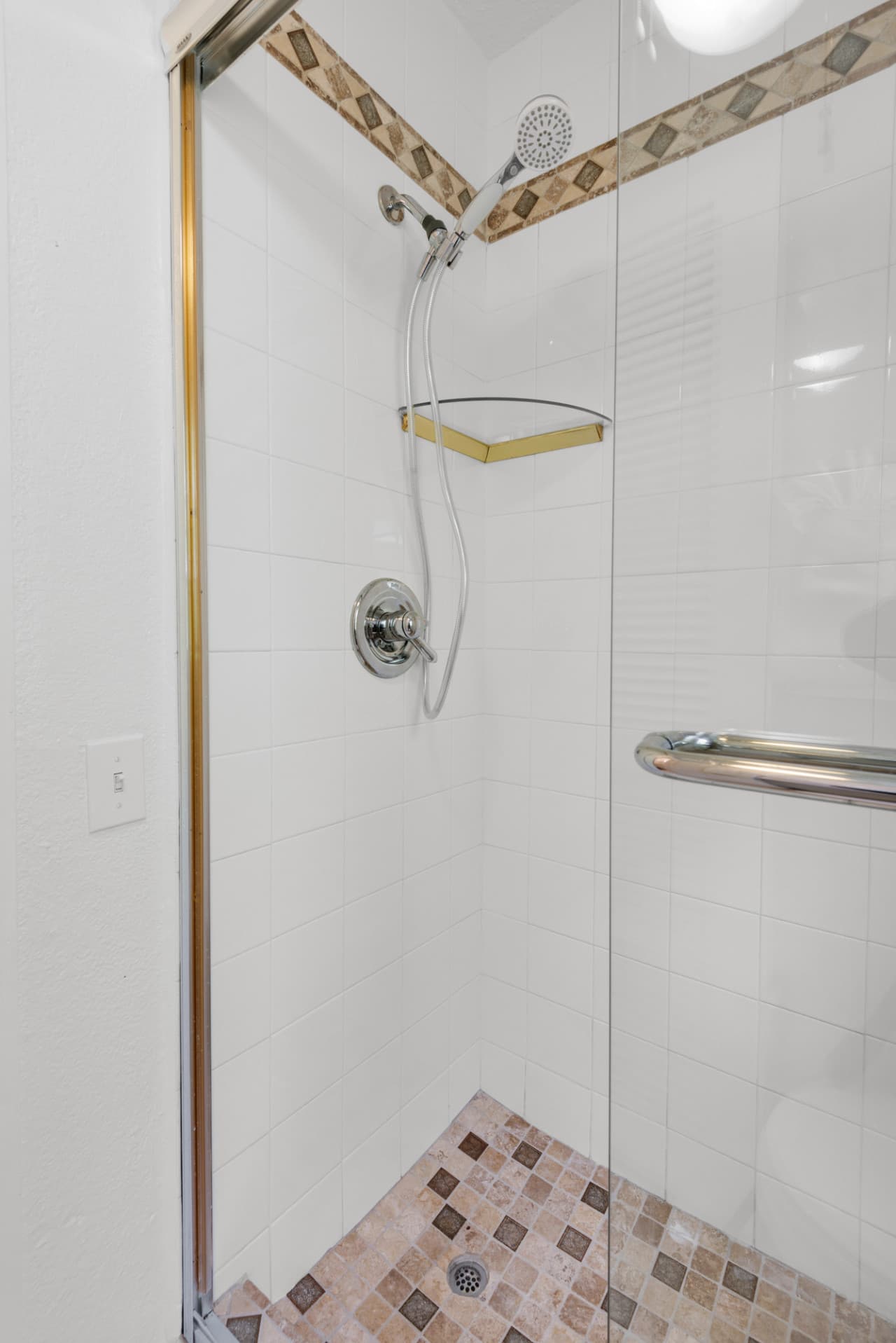 3rd Bathroom Shower.jpg