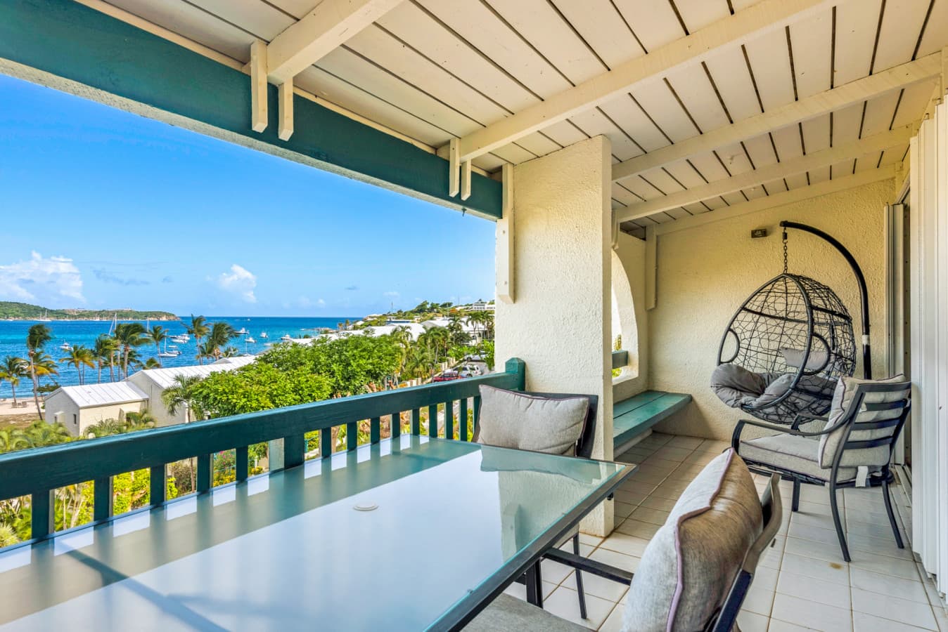 Balcony 3.jpg