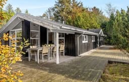 "Peder" - 4km from the sea