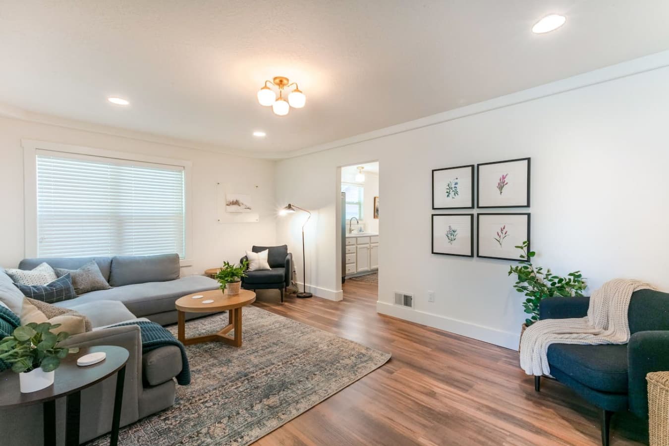 Cozy Craftsman in CDA – Game Room, BBQ & Foosball