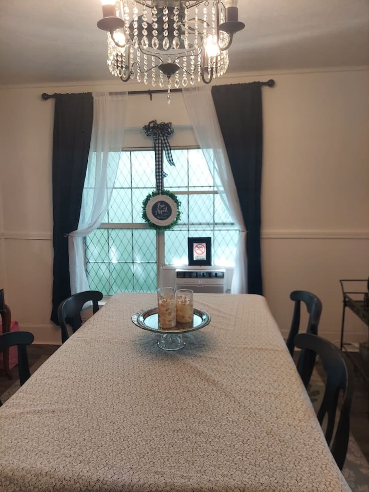 Formal dining area to enjoy good food and great conversations