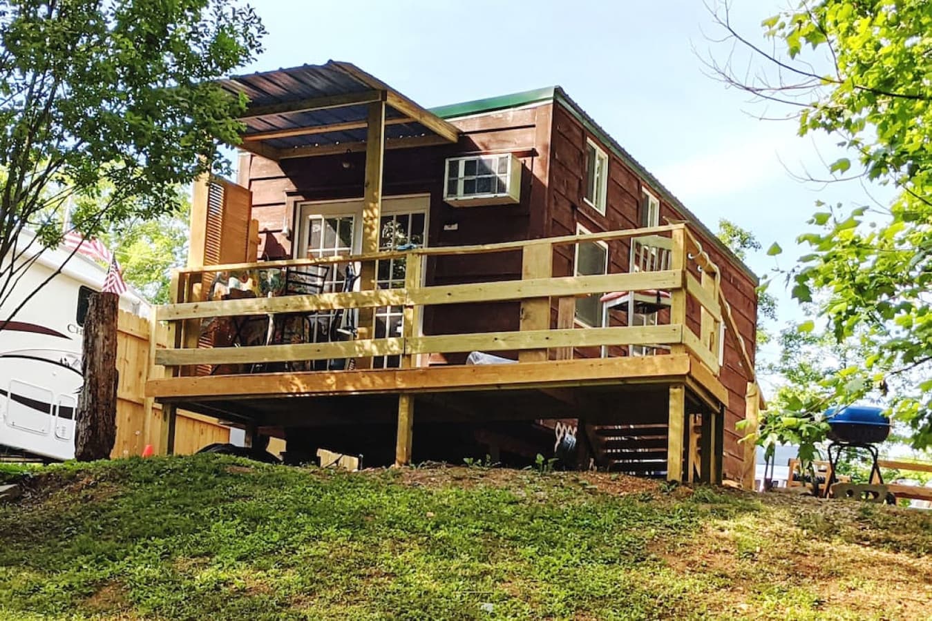 Tiny House Glamping at Watts Bar