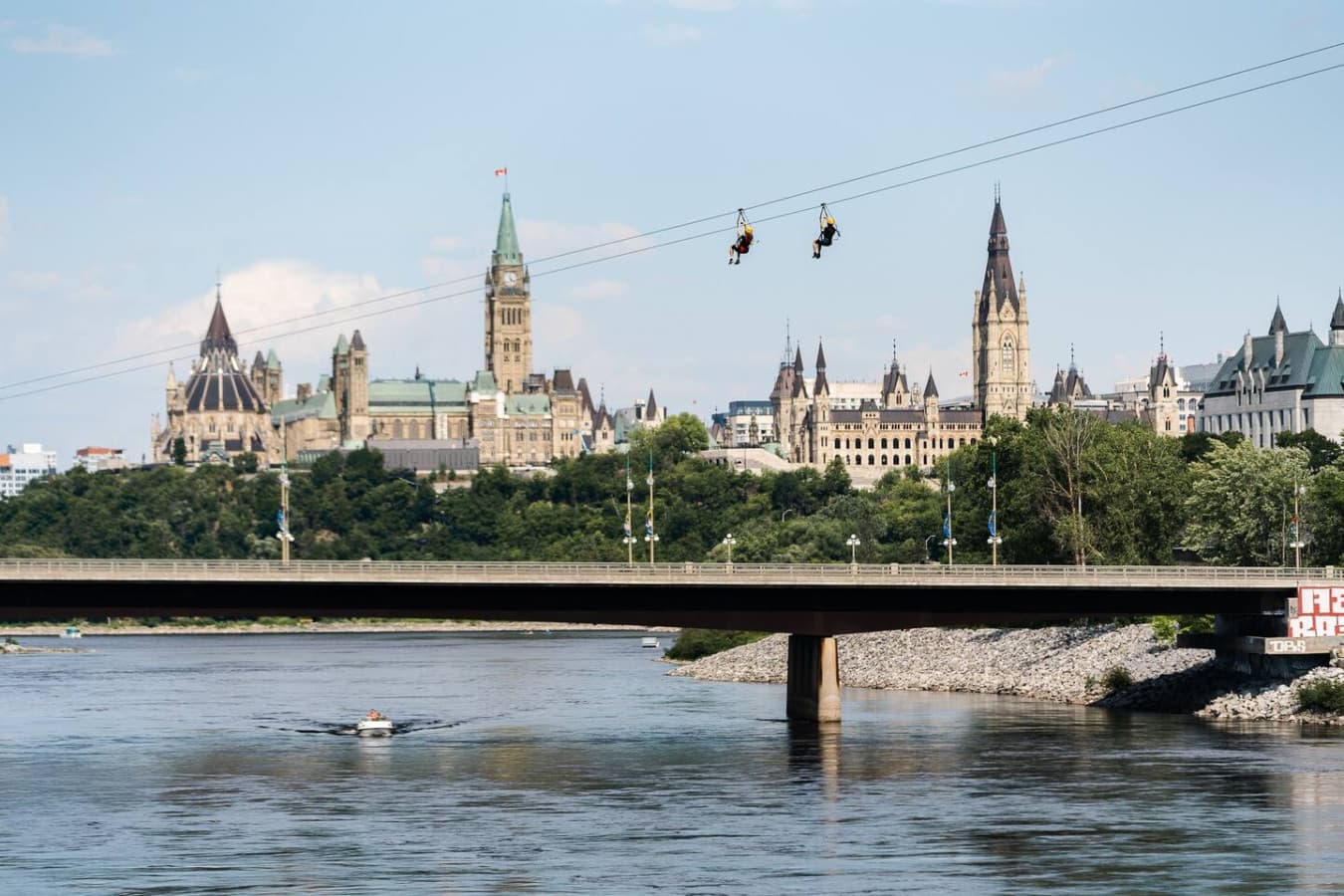 Visitez Ottawa à seulement 15 minutes
Visit Ottawa just 15 minutes away