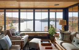 Stunning Lakefront Cottage with Breathtaking Views