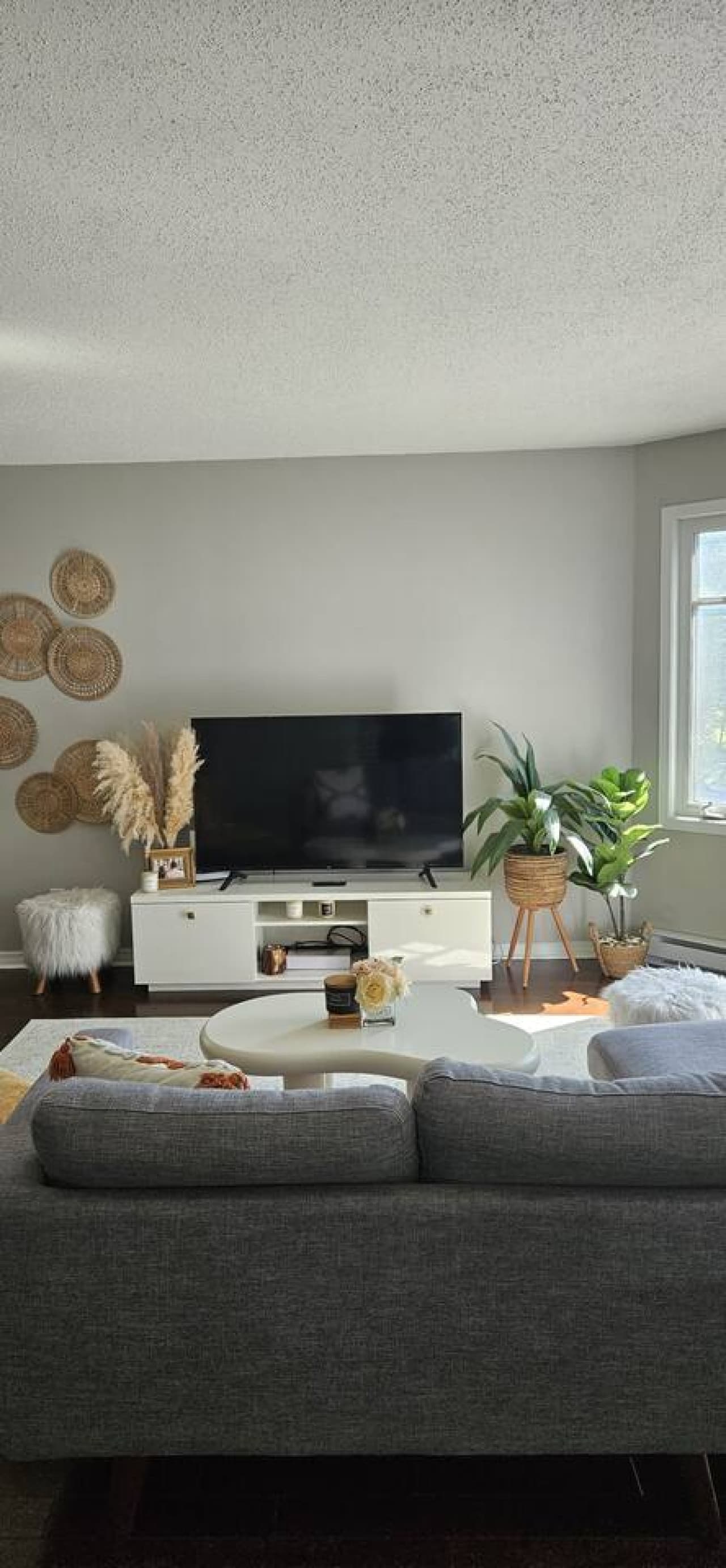 Boho Retreat – 3BD Condo. Close to Ottawa