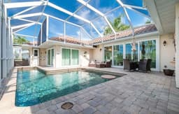 Hibiscus|Heated Pool • Private Dock • Bikes • Kayaks • Walk to Fishermen’s Village