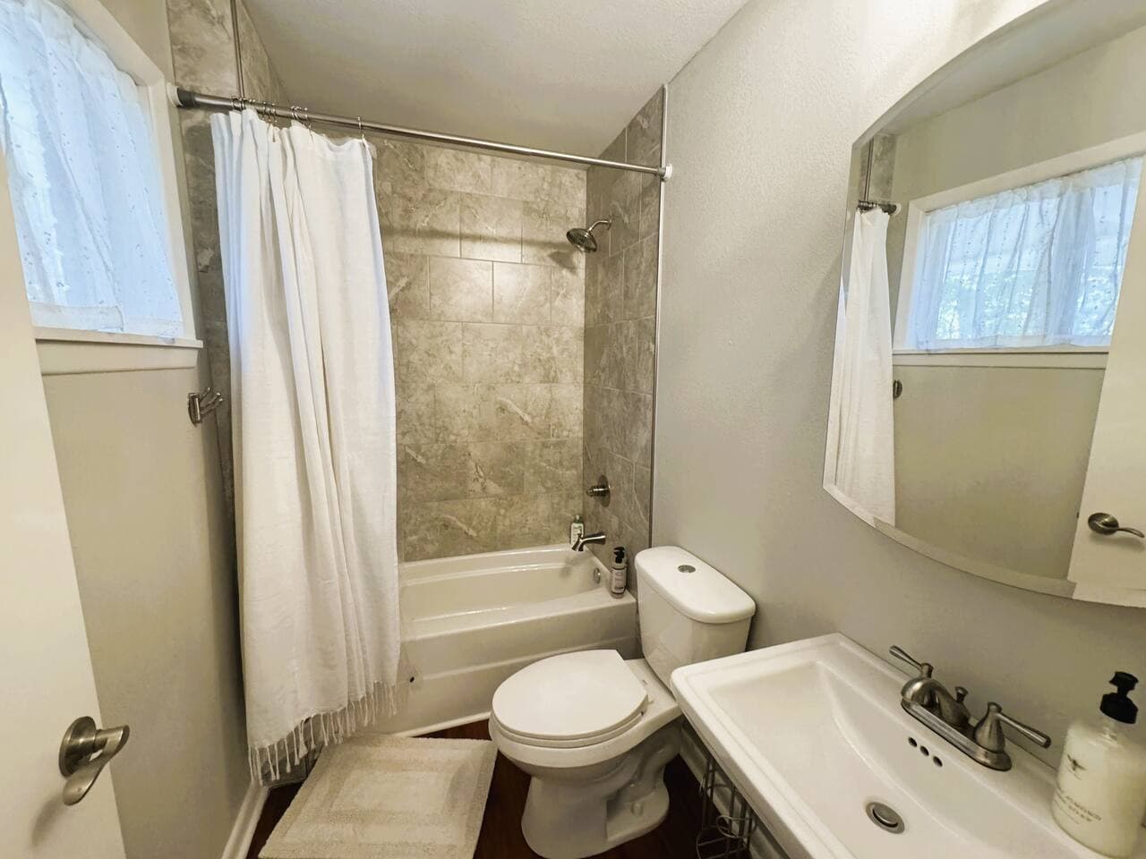 Gallery Image 18