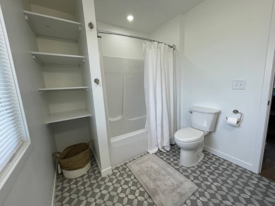 Gallery Image 16