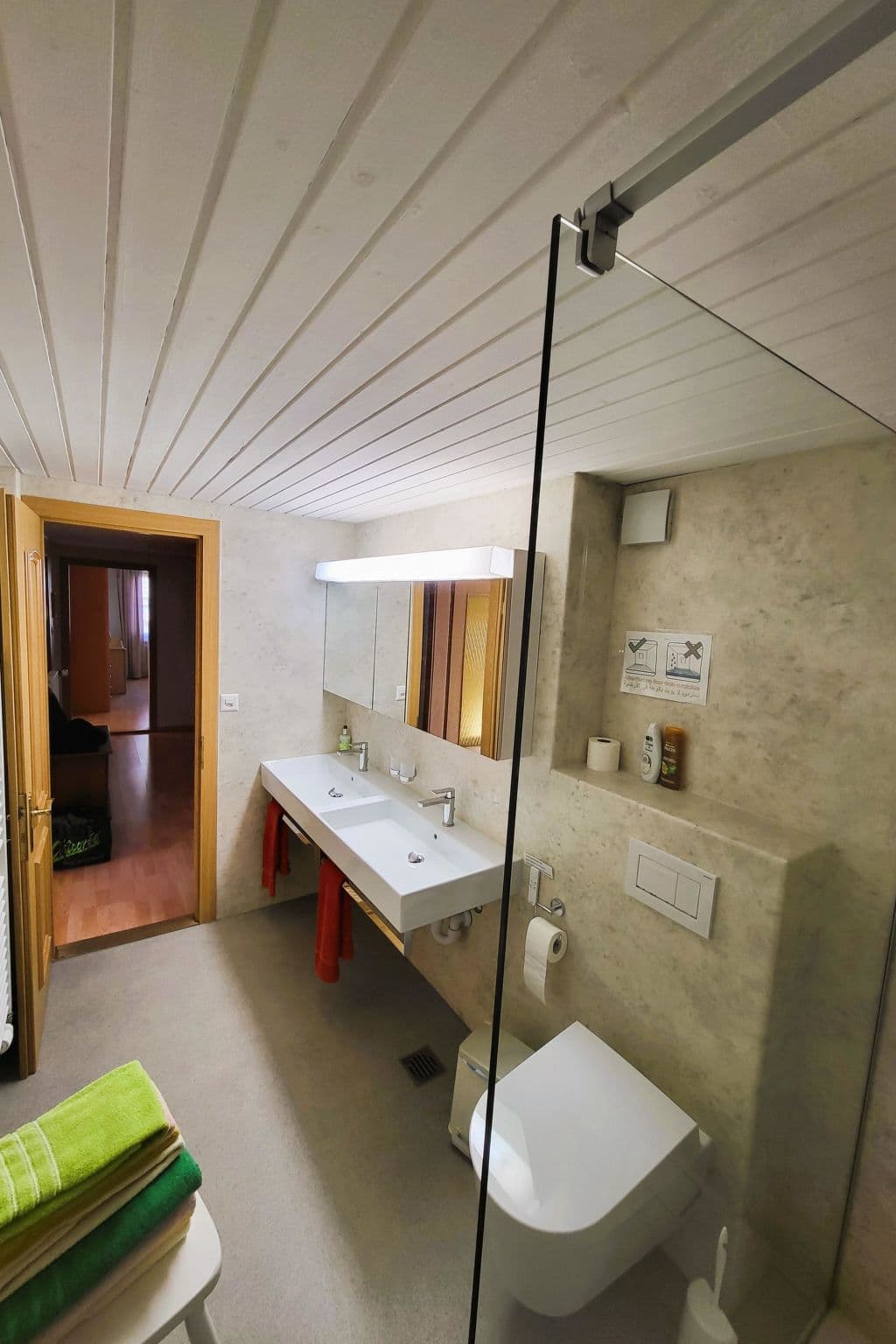 Bathroom / Wellness