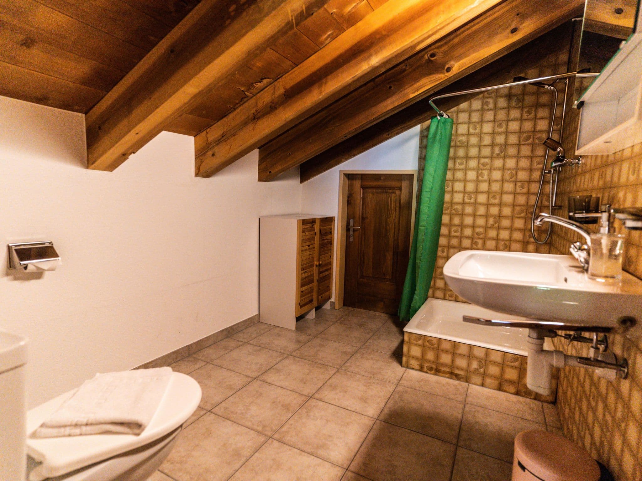 Bathroom / Wellness