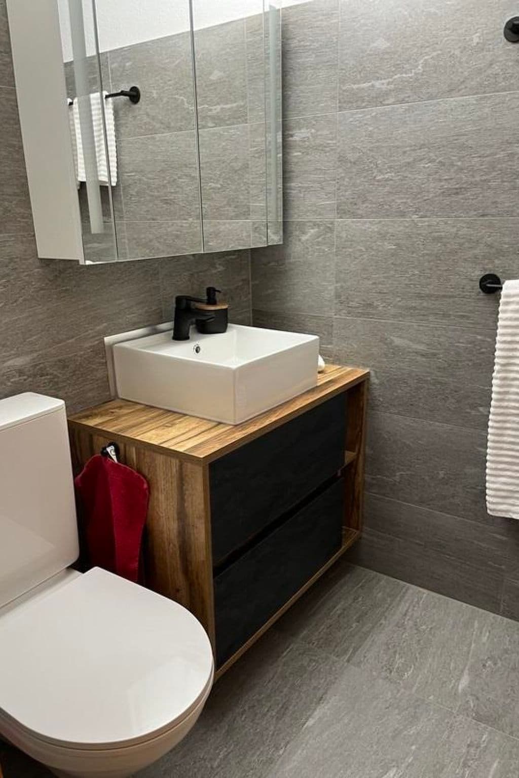 Bathroom / Wellness