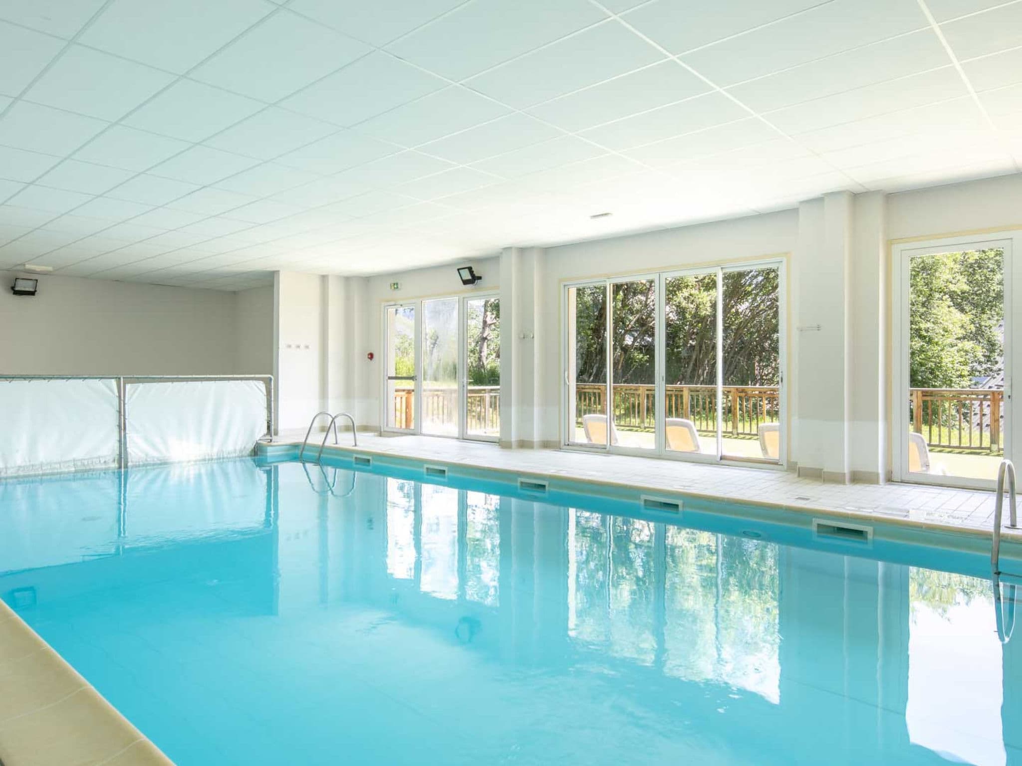 Pool Indoor
