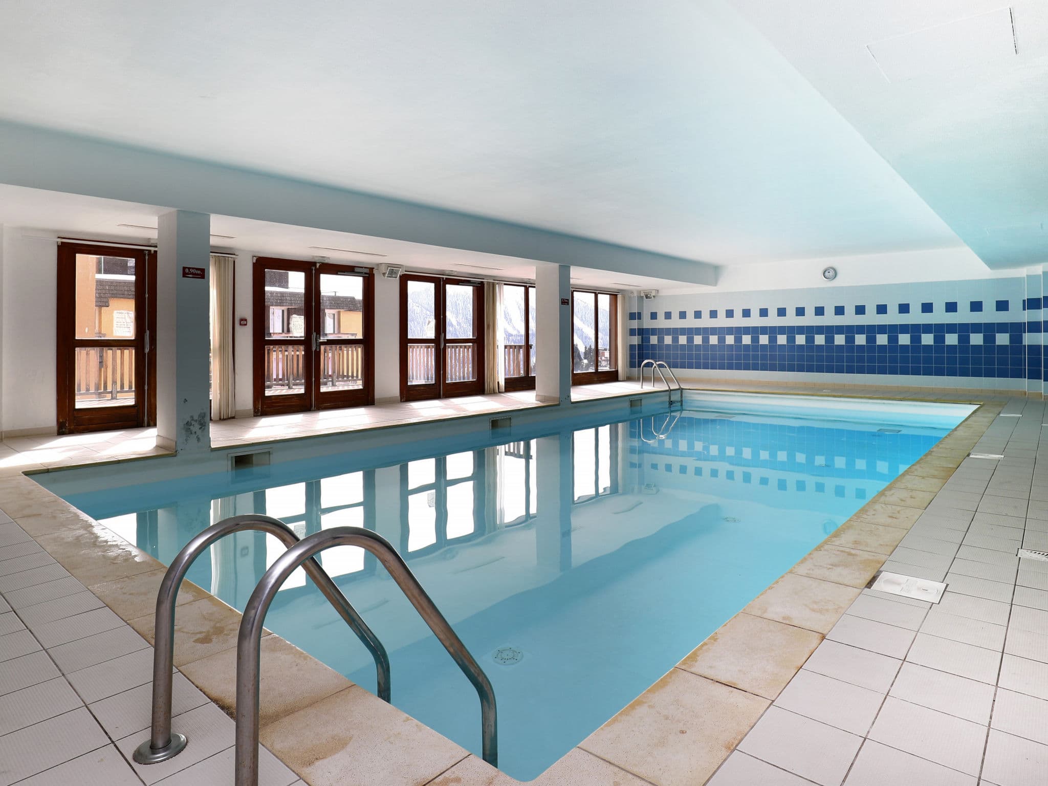 Pool Indoor