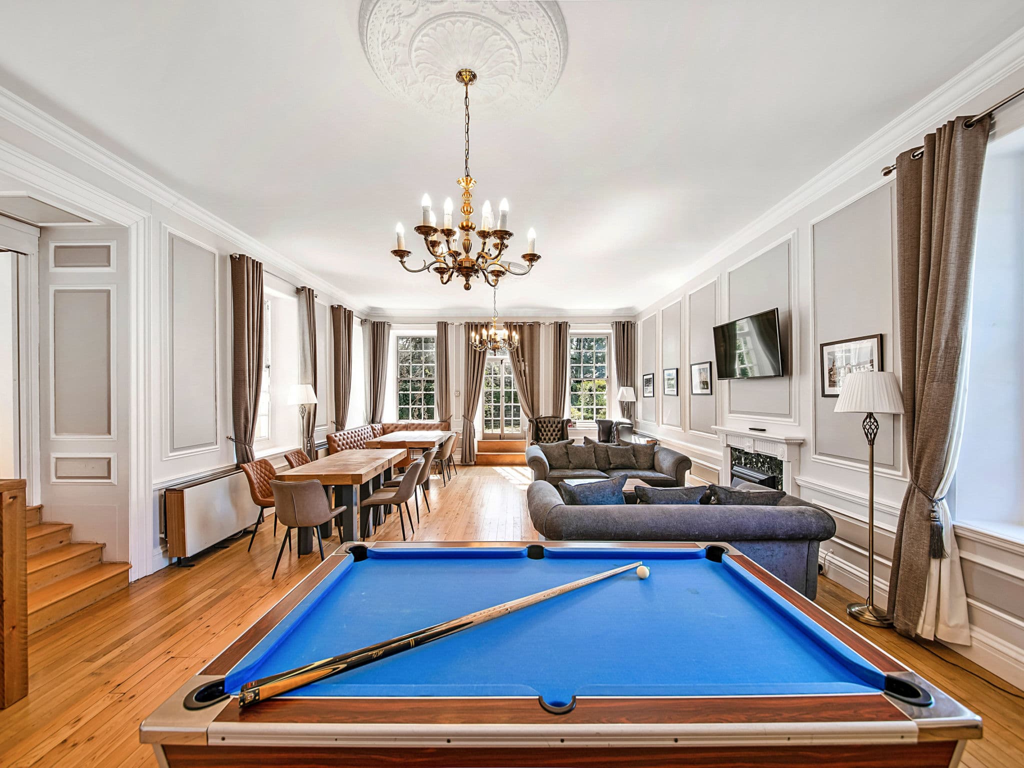 Pool Indoor