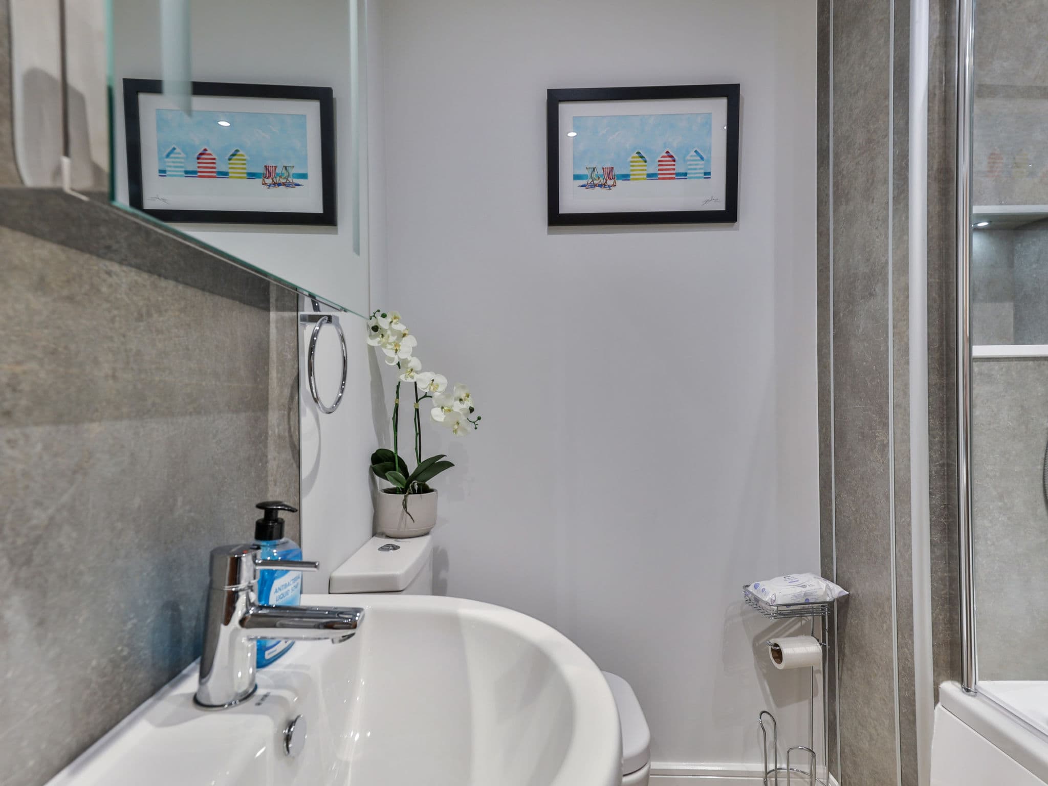 Bathroom / Wellness