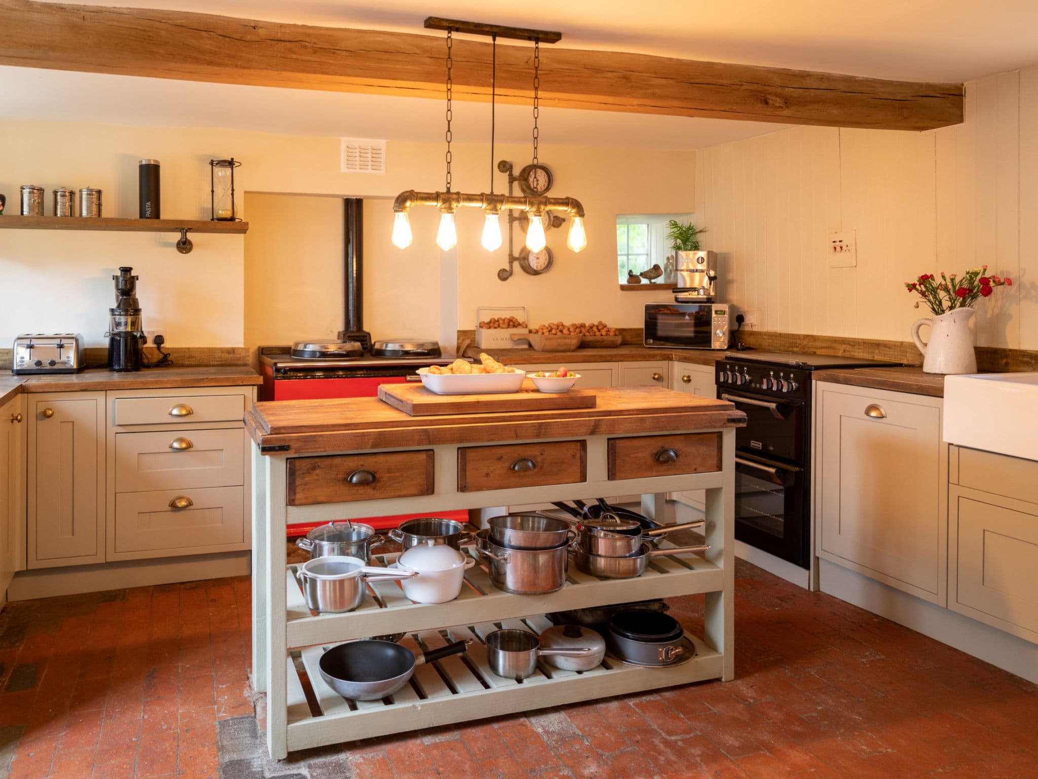 Kitchen / Dining Room
