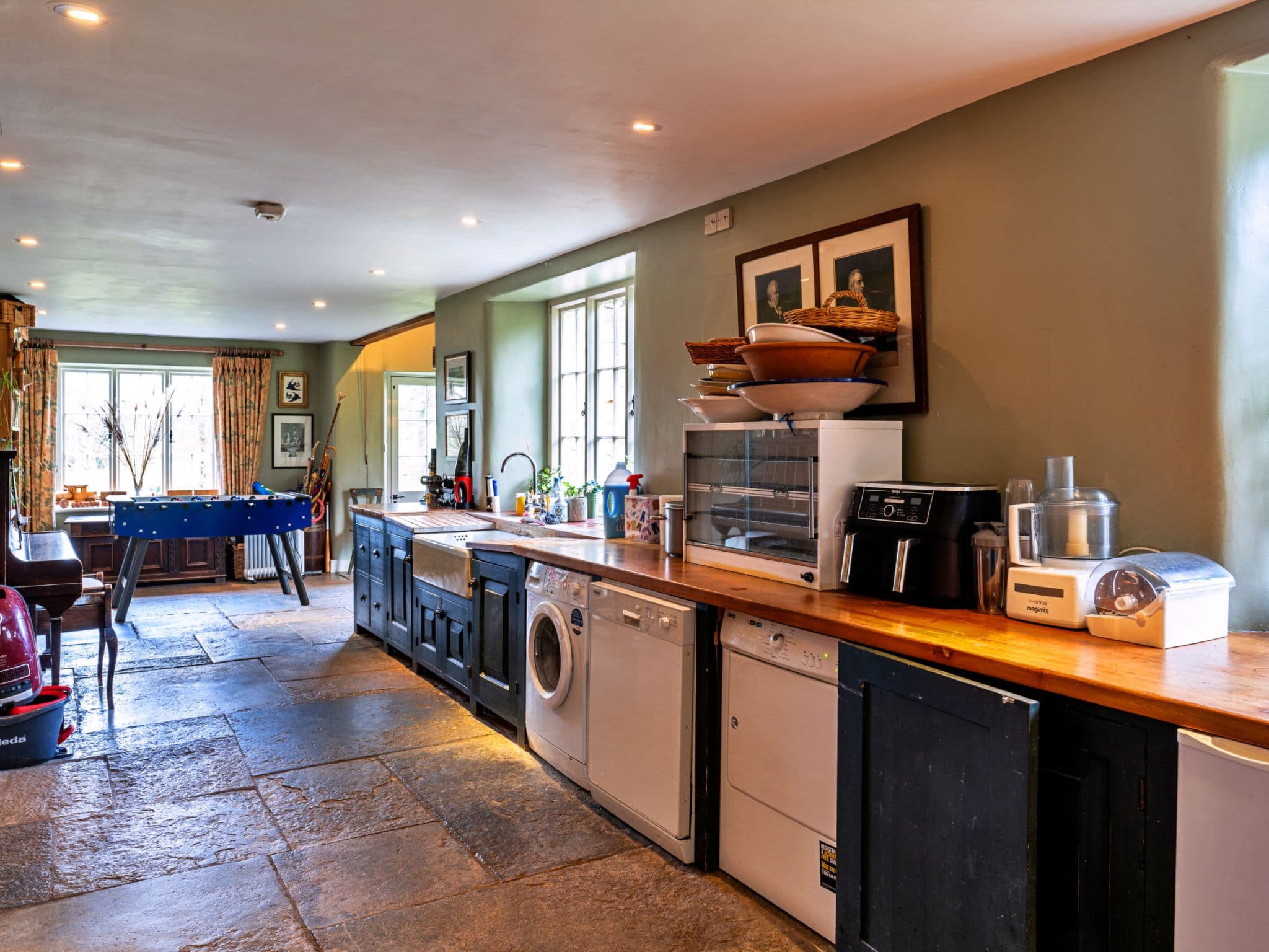 Kitchen / Dining Room