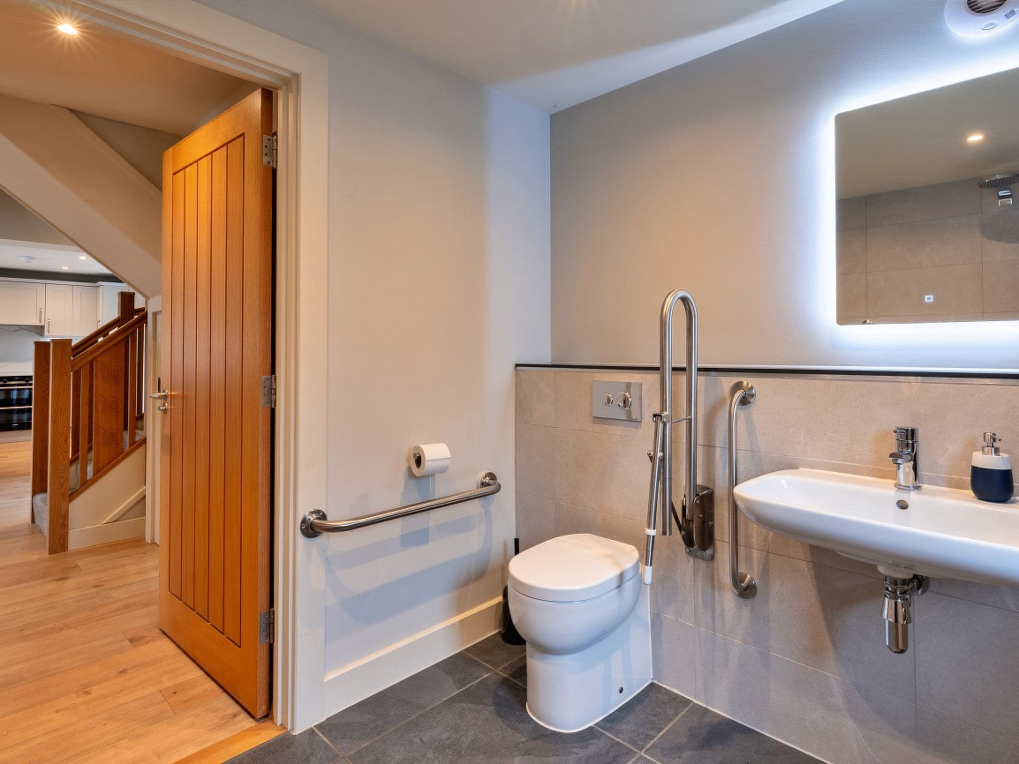 Bathroom / Wellness