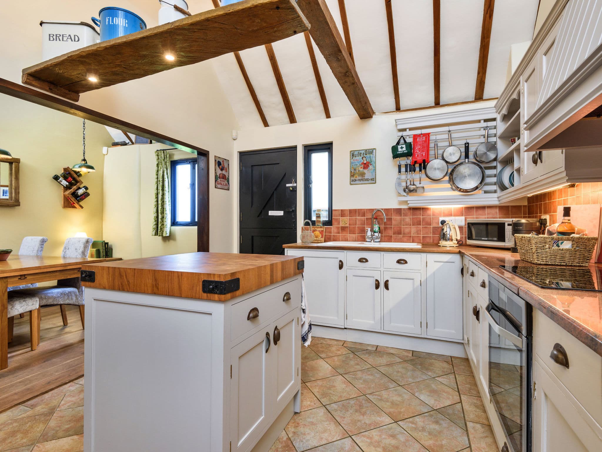 Kitchen / Dining Room