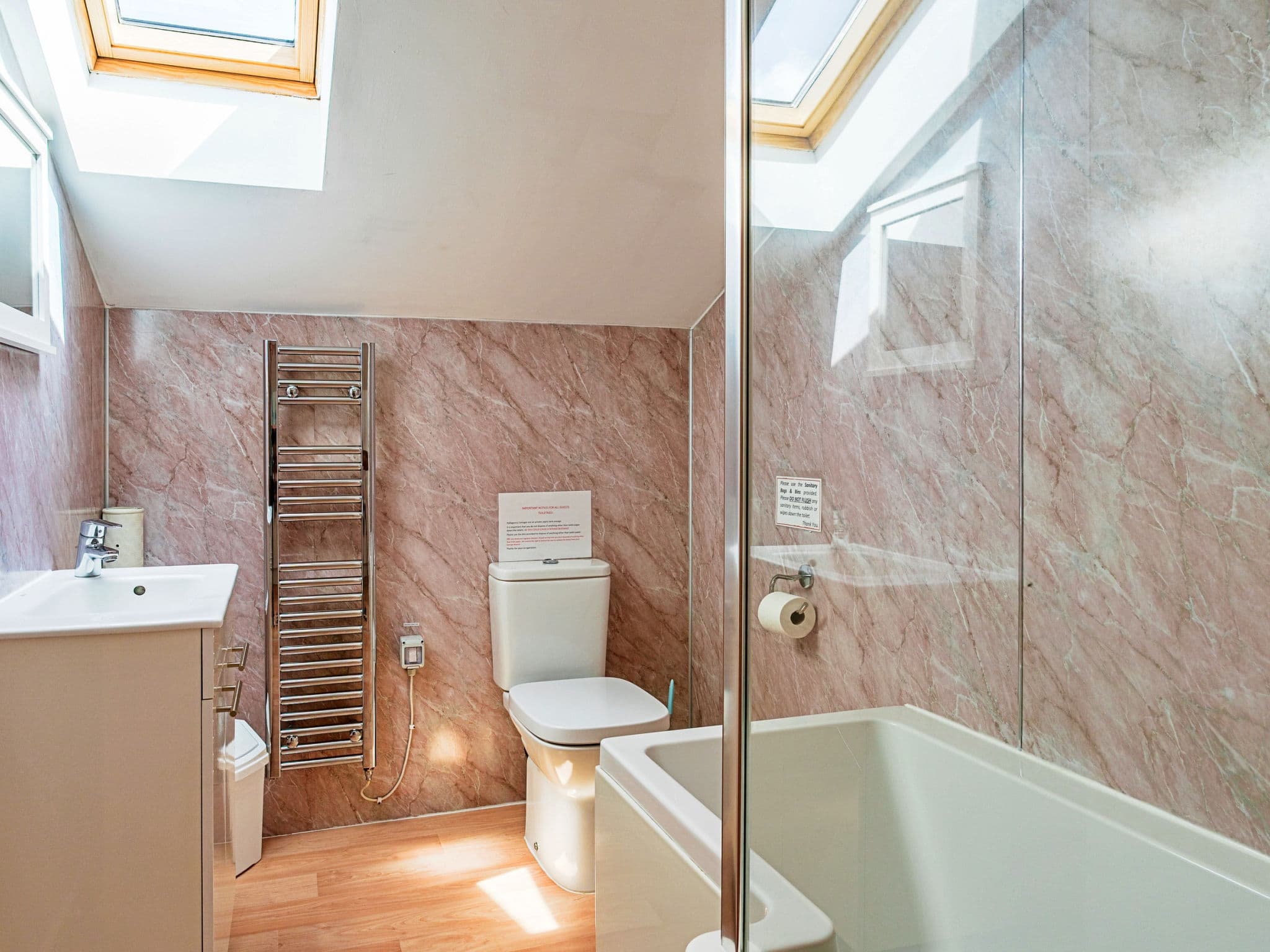 Bathroom / Wellness