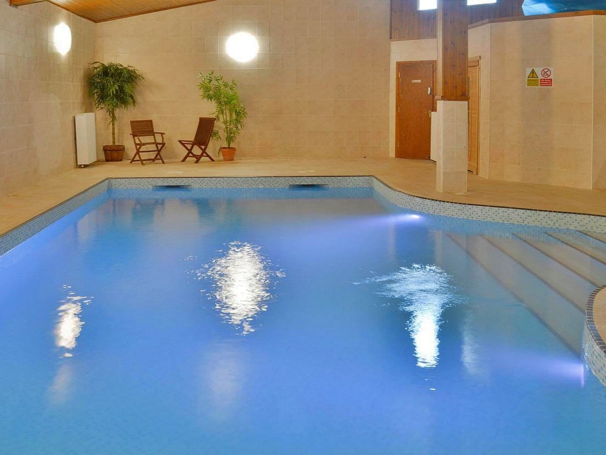 Pool Indoor