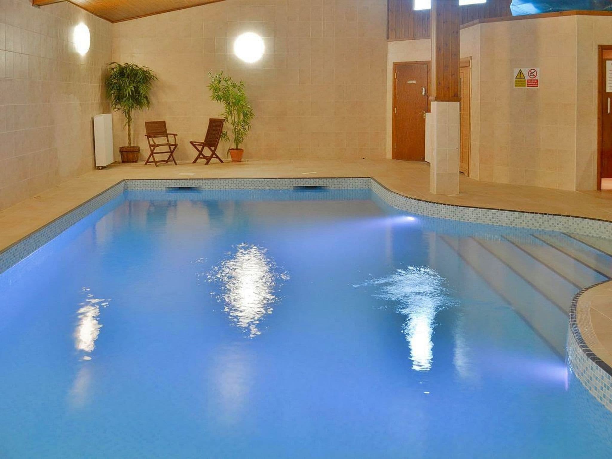 Pool Indoor